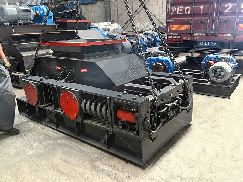 使用對輥破碎機(jī)時需要注意哪些方面？