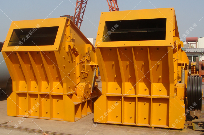 青石破碎機(jī)|青石頭破碎機(jī)生產(chǎn)廠家|青石破碎機(jī)生產(chǎn)線價(jià)格|多少錢(qián)一臺(tái)