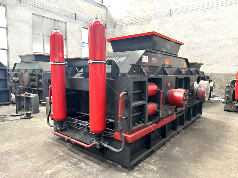 在生產(chǎn)線中，液壓對(duì)輥制砂機(jī)如何與其他設(shè)備有效配套？